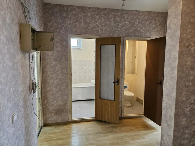 Продажа имущества, находящегося в собственности города Москвы, жилое помещение по адресу: Московская область, г. Подольск, ул. 43 Армии, д. 23, кв. 3, общей площадью 70,3 кв. м (Этаж № 02), кадастровый номер: 50:55:0030620:1053 