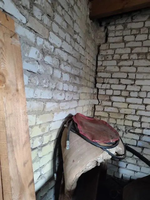 Нежилое здание гаража