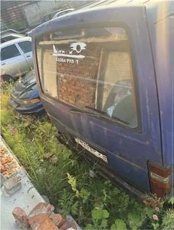 Автотранспортное средство Тайота Хайс, синего цвета