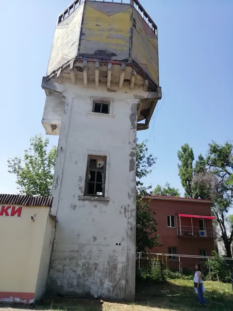 Сооружение, площадью 12,9 кв.м, назначение: иное назначение, этажность: 1,   с кадастровым номером  61:48:0030190:2685   с земельным участком, площадью 976+/-11, кадастровый номер 61:48:0030190:3316, виды разрешенного использования: магазины, местоположение: Российская Федерация, Ростовская обл., городской округ город Волгодонск, город  Волгодонск, ул. Морская, земельный участок 21ж