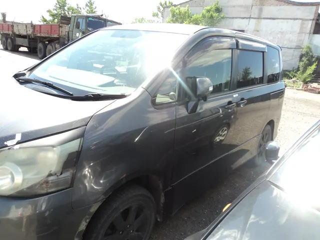 Транспортное средство марки  «TOYOTA NOAH», 2007 г.в., номер кузова «ZRR75-0013494», регистрационный номерной знак 01KG368ACH.