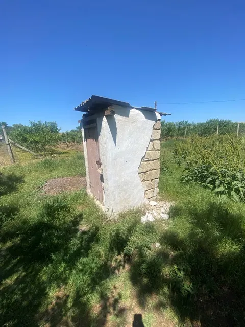 «недвижимое имущество общей начальной минимальной стоимостью 366 000 (триста шестьдесят шесть тысяч) рублей 00 копеек (с учетом НДС)»