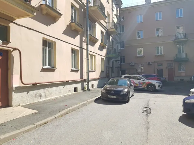 Нежилое помещение, находящееся в государственной собственности Санкт-Петербурга, расположенное по адресу: Санкт-Петербург, ул. Жака Дюкло, д. 2/8, литера. А, пом. 8-Н