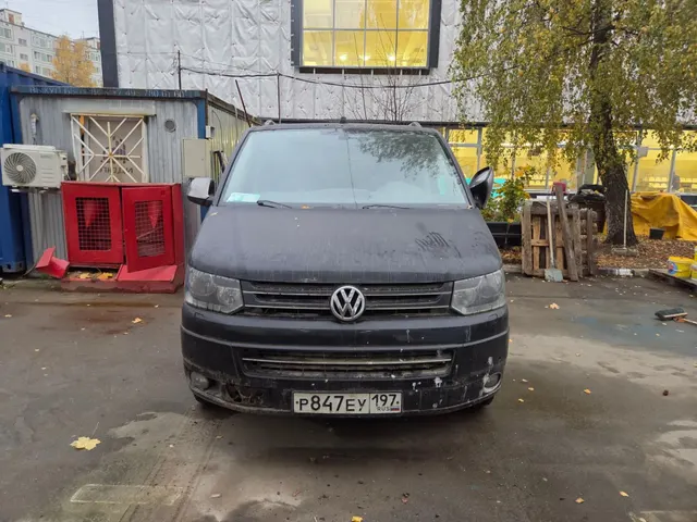 Продажа транспортного средства легковой автомобиль  VOLKSWAGEN  MULTIVAN, 2010 года выпуска, VIN XW8ZZZ7HZBG001082