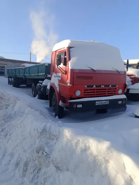 КАМАЗ 5410 грузовой тягач седельный, год изготовления 1984, VIN отсутствует, модель, № двигателя 740 232155, шасси (рама) 115767, кузов 533785, цвет красный, ПТС 72 РЕ 503809 от 13.08.2019.