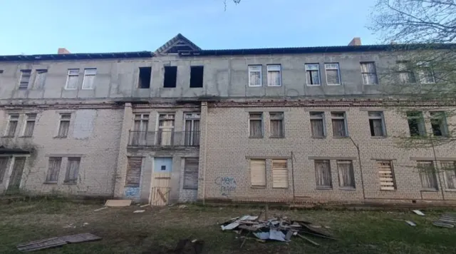 Имущество, находящееся в собственности Ярославской области, расположенное по адресу: Ярославская область, г. Углич, ул. Северная, д. 7, с земельным участком