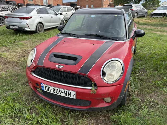 Автомобиль MINI COOPERS, 2010 г.в.
