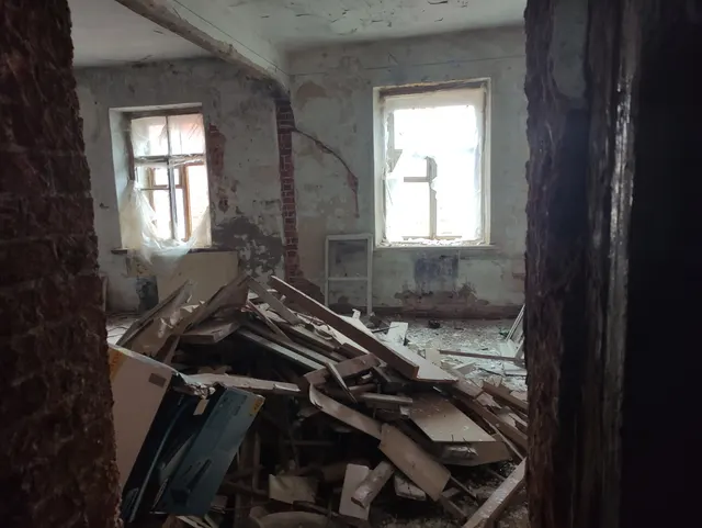Нежилое помещение площадью 3549,1 кв.м., кадастровый номер 37:25:010201:168, расположенного по адресу: Ивановская область, г. Кинешма, ул. Григория Королева, д. 10