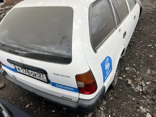 Автомобиль марки Toyota Corolla, К176ОК27 г/н, 2000 г.в., № кузова ЕЕ1020073866, цвет белый