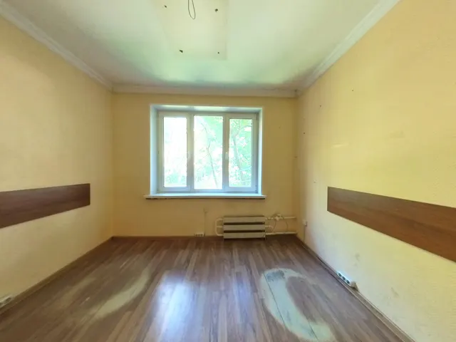 Продажа имущества, находящегося в собственности города Москвы: жилое помещение по адресу: г. Москва, ул. Красного Маяка, д. 9, кв.2, общей площадью 50,2 кв. м. (Этаж№ 1), кадастровый номер: 77:05:0007006:1193