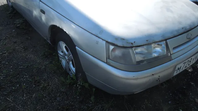 Автомобиль ВАЗ 21124, ГРЗ: М728УУ35, VIN:XTA21124060387778, светло серебристого цвета, 2006 г.в.