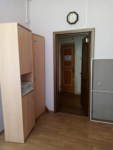 Нежилое помещение с кадастровым номером 34:07:080002:14888, площадью 96 кв.м  реестровый номер федерального имущества П13360000335, по адресу: Волгоградская область, Жирновский район, г. Жирновск, ул. Кирова, д. 1