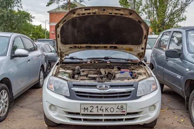 Автомобиль легковой, марка, модель ТС: LADA, 219010  LADA GRANTA, 2013 года выпуска, идентификационный номер (VIN): XTA219010EY070473; модель и номер двигателя – 11186, 6058086, цвет кузова – белый по адресу: Липецкая обл., г. Липецк, ул. 9 Мая, д.20а