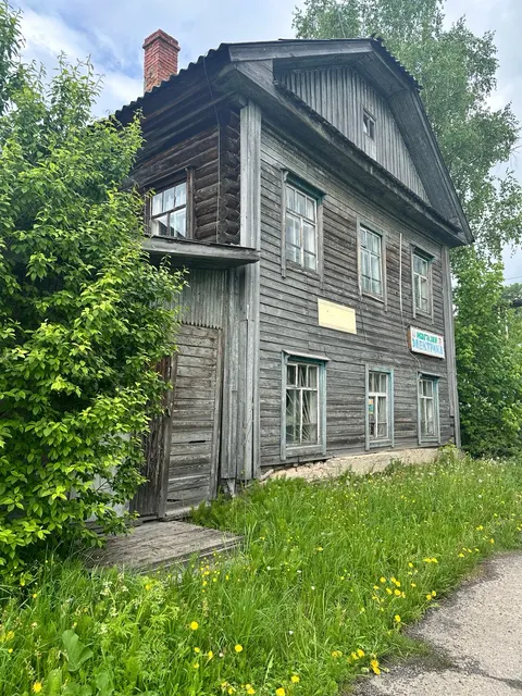 Нежилое здание, площадью 258,9 кв.м, 1959 г.п., кадастровый номер: 43:18:310129:174, адрес (местонахождение): Кировская обл., Мурашинский р-н, г. Мураши, ул. С.Халтурина, д. 80 (под разбор)