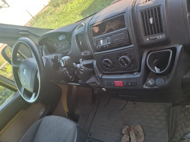 Автобус для перевозки детей марка ПЕЖО 222335, номер двигателя: PSA4HD310TRJS0674637, Цвет (номер) кузова – желтый (VF3YEZMFC12465752),  VIN XB9222335D0FD1625,  2013 года выпуска,  гос.гомер С563КТ116RUS