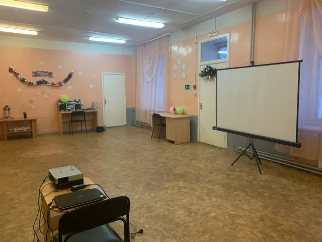 Земельный участок, местоположение: Архангельская область, городской округ «Город Архангельск», г. Архангельск улица Победы, дом 18, корпус 4, площадь 3665 кв.м, кадастровый номер: 29:22:012008:31, с расположенным на нем объектами недвижимого имущества: здание детского сада № 83, кадастровый номер 29:22:012008:94, здание котельной, кадастровый номер 29:22:012008:93.