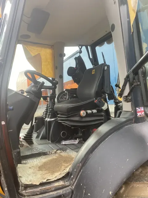 Экскаватор — погрузчик JBC 14 M2WM, 2020 г.в., г/н 3726ВК35, vin JCB3CX4THL2871733