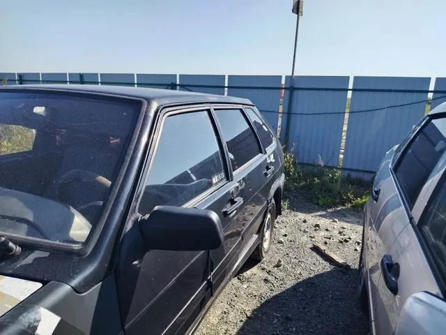 Автомобиль ЛАДА 211440 Самара, сине-черного цвета, ГРЗ К 041 УО 186, г/в 2010, VIN XTA211440A4900755. ТС имеет ограничения ФССП на регистрационные действия (ключи и документы отсутствуют, техническое состояние не проверялось, пробег не известен). Имущество продается в том виде, в каком оно есть, в случае продажи возврату/обмену не подлежит. За скрытые дефекты имущества Продавец ответственности не несет.