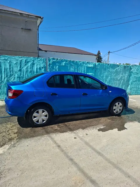Легковой автомобиль RENAULT LOGAN м914ме