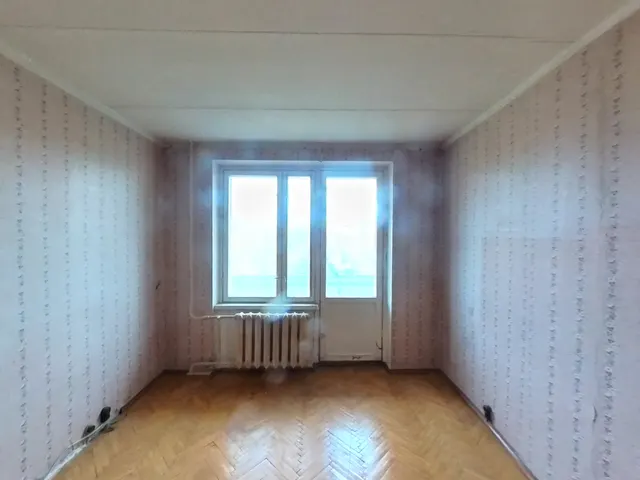 Продажа имущества, находящегося в собственности города Москвы, жилое помещение по адресу: г. Москва, ул. Туристская, д. 19, к. 1, кв. 58, ком. 1, жилой площадью 18,6 кв.м,  этаж №8, кадастровый номер: 77:08:0003006:9846