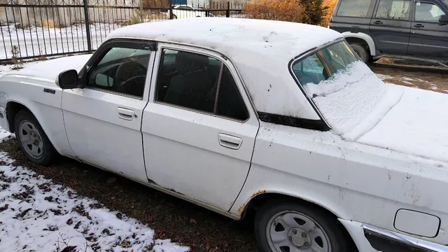 Транспортное средство ГАЗ-31105 (легковой) Идентификационный номер (VIN) X9631105091429888, модель, N двигателя *405250*83107645*, шасси (рама) отсутствует, кузов (кабина, прицеп) N 31105090195782, цвет кузова (кабины, прицепа), БЕЛЫЙ, год выпуска - 2008