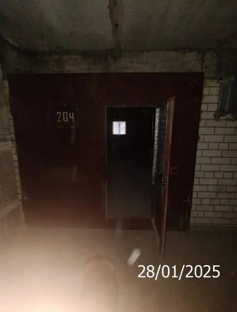 Нежилое помещение (гаражный бокс №204) (этаж № 4) общей площадью 22,4 кв.м, кадастровый номер 52:18:0060217:6173, расположенное по адресу: Российская Федерация, Нижегородская область, г. Нижний Новгород, ул.К.Касьянова, 4б, гаражный кооператив «Надежда»