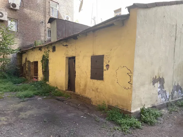 Здание, расположенное по адресу: г. Санкт-Петербург, улица Марата, д. 61, литера И, и земельный участок, расположенный по адресу: Российская Федерация, Санкт-Петербург, внутригородское муниципальное образование Санкт-Петербурга муниципальный округ Владимирский округ, улица Марата, земельный участок 61и, находящиеся в государственной собственности Санкт-Петербурга