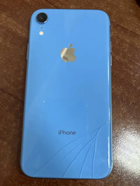 Сотовый телефон  марки Iphone XR imei 353062106783445,imei 353062106910683