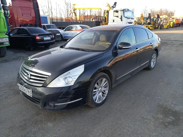 Легковой автомобиль (седан) NISSAN TEANA, 2011 г.в., г/н Е250КО761, VIN Z8NBBUJ32BS026319, черного цвета, имеются сколы, царапины по всему кузову, имеются повреждения переднего бампера, капота, заднего правого крыла, крыши автомобиля, в залоге, должник Родионова М.А., (Поручение ТУ Росимущества в РО от 20.07.2026 № 61-988-У). Адрес (местоположение): Ростовская область, г. Аксай, ул. Западная, д. 2Д.