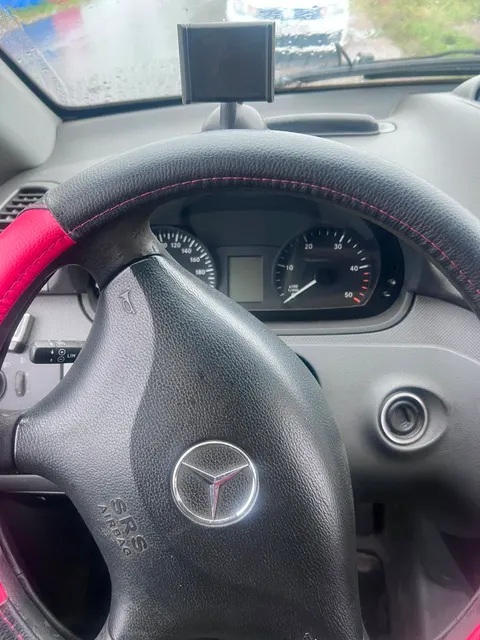Легковой автомобиль марки Mercedes-Benz VITO