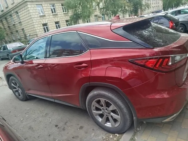 Легковой автомобиль Lexus RX 300, 2018 г.в., г/н В085ЕР761, VIN JTJBAMCA302069722, красного цвета, на ходу, должник ООО СМР-1 (ИНН 6155069599), (Поручение ТУ Росимущества в РО от 27.08.2026 № 61-1402-У). Адрес (местоположение): Ростовская область, г. Шахты, ул. Советская, 187/189.
