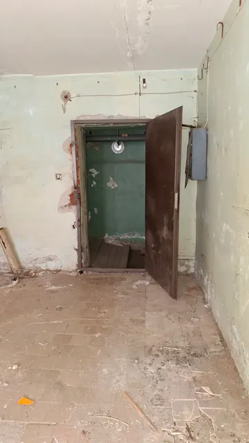 Нежилое помещение, расположенное по адресу: г.Владимир, ул.Добросельская, д.4, общей площадью 43,5 кв.м (кадастровый номер 33:22:032217:1064), а именно: помещения № 1, 2, 3  по плану подвала здания