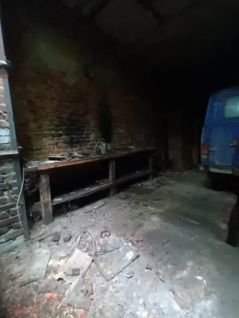 Объект аренды, площадь 52,10 кв. м, номера на поэтажном плане: этаж 1, ком. 1, адрес (местонахождение) объекта: Тамбовская область, р-н Знаменский, р п. Знаменка, ул. Советская, д. 10