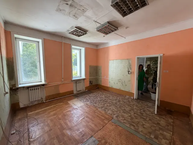 Нежилое помещение общей пл.207,5 кв. м, кадастровый №42:38:0101001:20758, по адресу: Кемеровская область – Кузбасс, Ленинск-Кузнецкий муниципальный округ, г. Полысаево, ул. Крупской, д. 100а, помещение 1