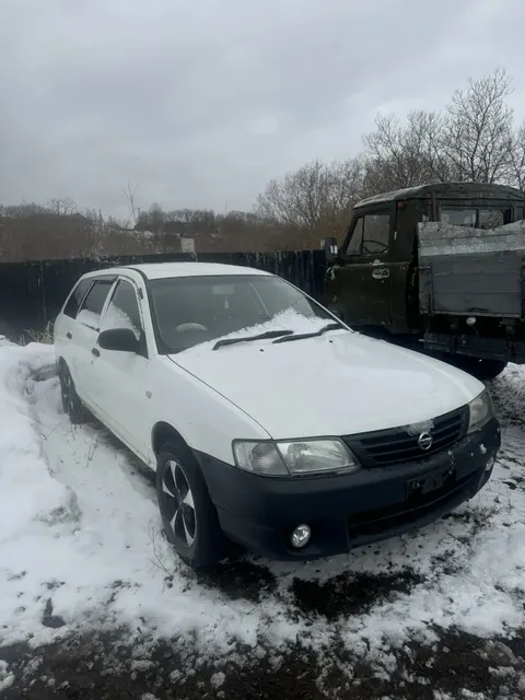 А/м   "Nissan AD",без гос.номера,номер кузова VHNY11202542.