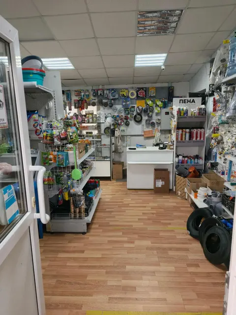 Нежилое здание, обшей площадью 49,5 кв.м. расположенное на земельном участке площадью 552кв.м. по адресу: Тюменская область, Тюменский район, пос.Новотарманский, ул.Рабочая, д.62, кадастровый номер 72:17:1701005:166, 72:17:1701005:187