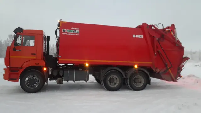 Мусоровоз с задней загрузкой