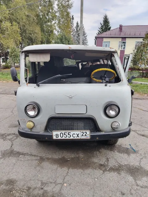 УАЗ-220695