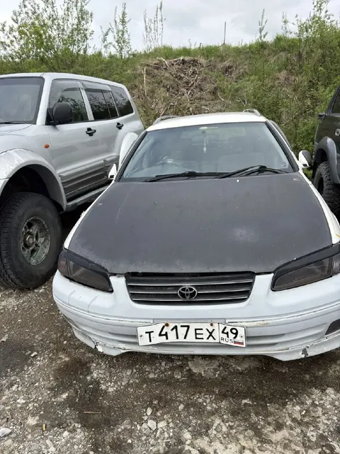 Автомобиль Тойота КАМРИ  Грация, гос. знак: Т417ЕХ49, г.в. 1997,  номер  кузова: SVХ25*0003653, цвет: белый                 (документы отсутствуют, ключи отсутствуют)
