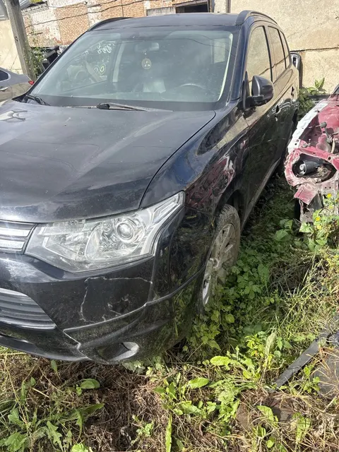Автомобиль Mitsubishi Outlander, г/н М228ТВ124, 2012г.в., VIN JMBXTGF3WDZ000310, после ДТП, комплектность и состояние  не проверялась данное  имущество обращено в доход государства, (Документы отсутствуют)Находится г. Красноярск-90% Имущество находится в залоге у банка Повторная публикация в связи с отказом покупателя