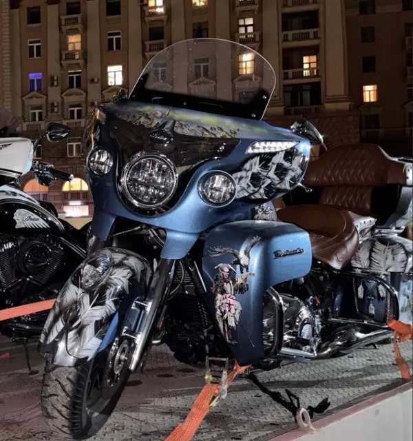 Мотоцикл Indian Roadmaster, 2015 года выпуска, цвет: голубой, гос. номер 1862ВЕ77.
