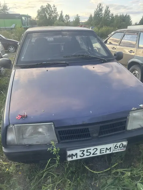 Легковые автомобили, 7 штук