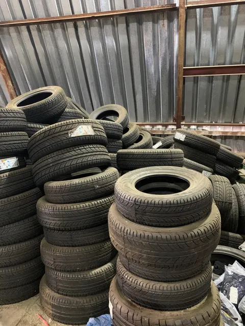 Автошины в количестве 946 штук (годные остатки)