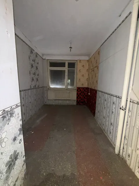 нежилое помещение 6П с кадастровым номером 55:22:110102:2322, номера на поэтажном плане № 25-28, общей площадью 32,3 кв.м, на первом этаже, расположенное по адресу: Омская область, Полтавский район, р.п. Полтавка, ул. Ленина, д. 12