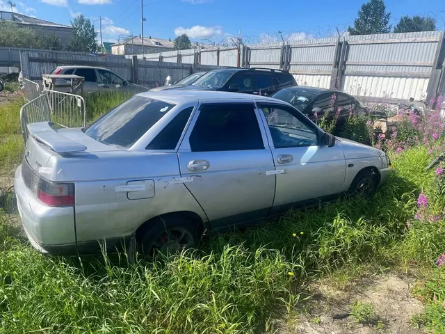 Снегоход YAMAHA VK 540E, г.р.з. КТ 0209 83, 1 шт. + Автомобиль ВАЗ 21102, 2003 г.в., г.р.з. А626АР83, VIN XTA21102030622994, 1 шт. Единый лот. Реализация по прямому назначению. Сопроводительные документы отсутствуют.