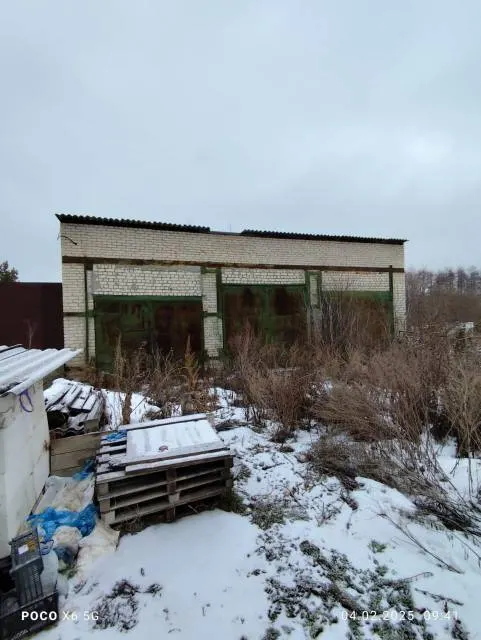 земельный участок, РНФИ П11160024515, кадастровый номер: 73:11:010205:110, площадью 198 кв.м, адрес объекта: Местоположение установлено относительно ориентира, расположенного в границах участка. Почтовый адрес ориентира: обл. Ульяновская, р-н Новоспасский, рп. Новоспасское, площадь Семашко., с расположенным на нем объектом недвижимого имущества: гараж, РНФИ П12730005655, кадастровый номер: 73:11:010205:236, площадью 123,5 кв.м