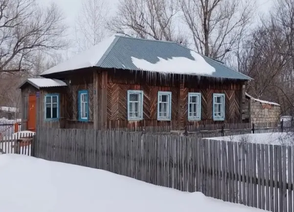 Нежилое здание