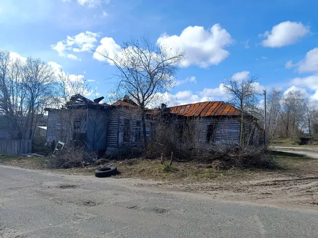 Земельный участок, общей площадью 3496, с кадастровым номером 12:14:2502012:16, с расположенным на нем объектом  муниципального имущества - Административным зданием детско - юношеской спортивной школы,с кадастровым номером  12:14:0000000:7427, по адресу: Республика Марий Эл, Звениговский район, г. Звенигово, ул.Пушкина 29а
