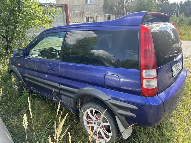 Автомобиль марки "HONDA HR-V", г.р.з. М 765 ЕС 186, цвет синий, г/в 2001. ТС имеет ограничения ФССП на регистрационные действия (ключи и документы отсутствуют, техническое состояние не проверялось, пробег не известен). Имущество продается в том виде, в каком оно есть, в случае продажи возврату/обмену не подлежит. За скрытые дефекты имущества Продавец ответственности не несет.