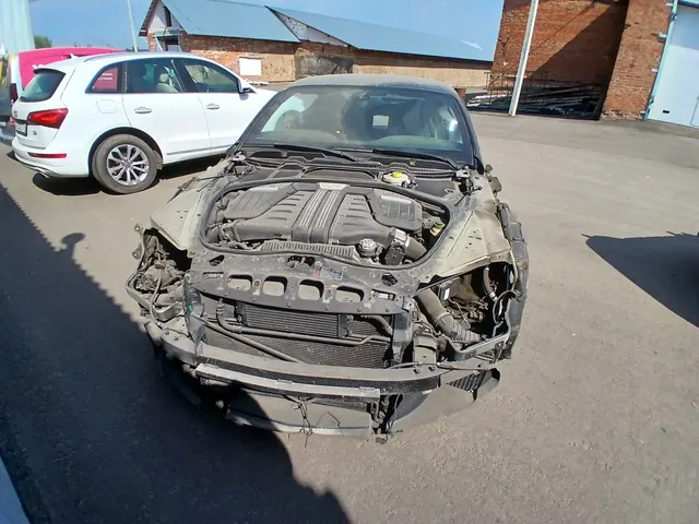 Легковой автомобиль BENTLEY CONTINENTAL GT, 2014 года выпуска, идентификационный номер (VIN): SCBFB63W4EC094982, № кузова (прицепа): SCBFB63W4EC094982, шасси (рамы): отсутствует, мощность двигателя: 625,4 л.с., 460 кВт, объем двигателя: 5998 куб. см, цвет: серый, гос. номер Т077МУ97
